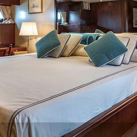 Riviera Boat Resort La Spezia Eksteriør billede