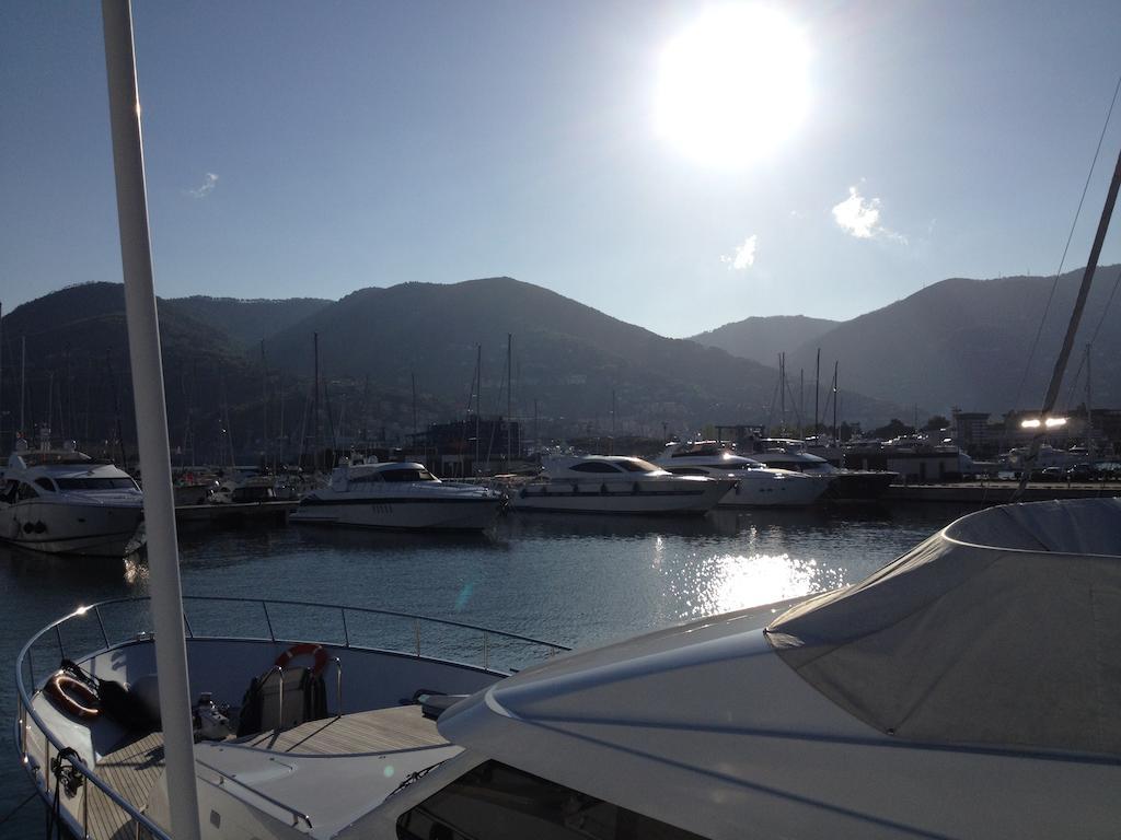 Riviera Boat Resort La Spezia Eksteriør billede