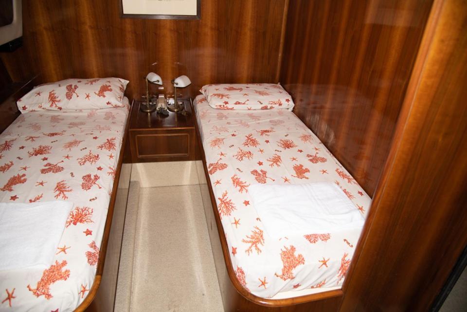 Riviera Boat Resort La Spezia Eksteriør billede